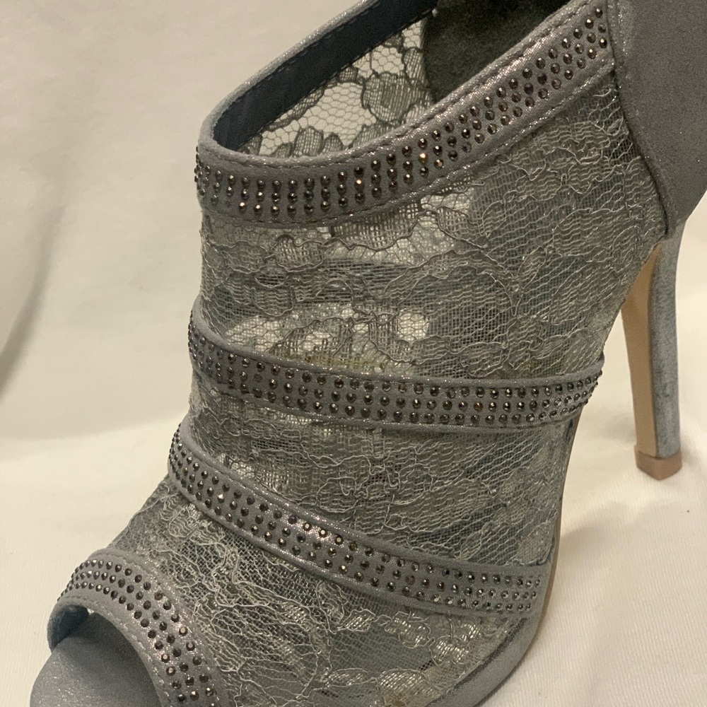 Bella Marie Gray Lace Heels with Studded Detail